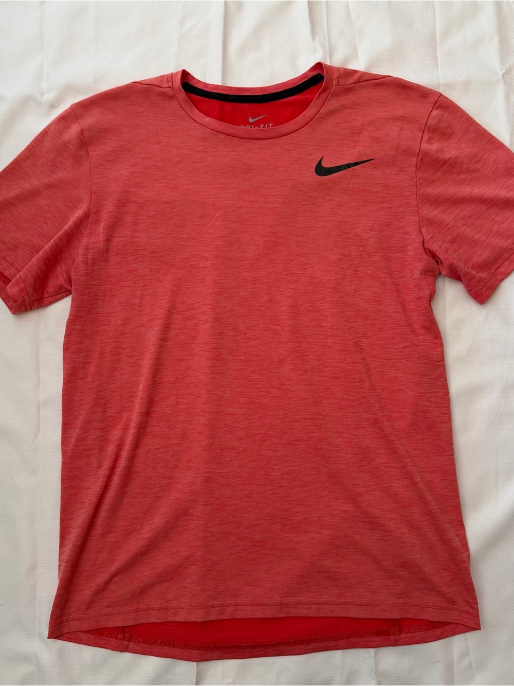 Nike dri fit lightweight tee shirt size men’s medium